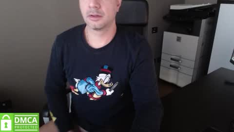 Snapshot of maschiodavide89 chatting on 10.27.25 David online show from 10.27.25