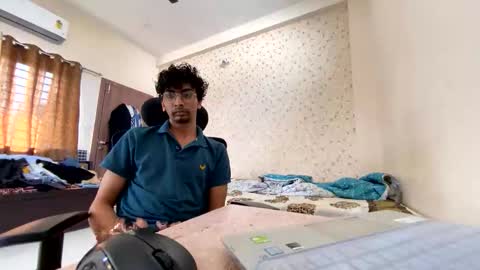 Snapshot of maskboyz2003 chatting on 10.24.25 maskboyz2003 online show from 10.24.25