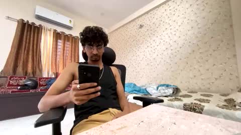 Snapshot of maskboyz2003 chatting on 10.26.25 maskboyz2003 online show from 10.26.25