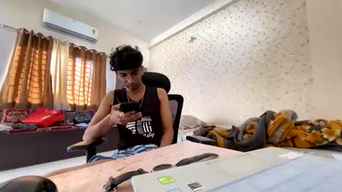 Snapshot of maskboyz2003 chatting on 11.07.25 maskboyz2003 online show from 11.07.25