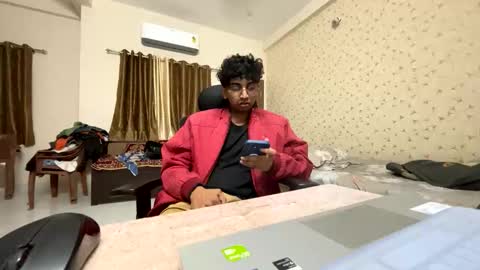 Snapshot of maskboyz2003 chatting on 11.14.25 maskboyz2003 online show from 11.14.25