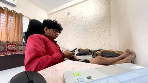 Snapshot of maskboyz2003 chatting on 11.15.25 maskboyz2003 online show from 11.15.25