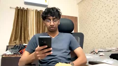 Snapshot of maskboyz2003 chatting on 12.16.25 maskboyz2003 online show from 12.16.25