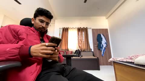 Mask Boy online show from 12.12.24