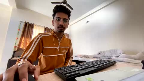 Mask Boy online show from 01.02.25