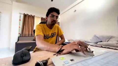 Mask Boy online show from 02.10.25