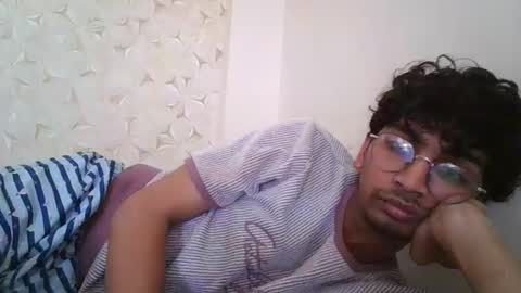 Mask Boy online show from 10.20.25