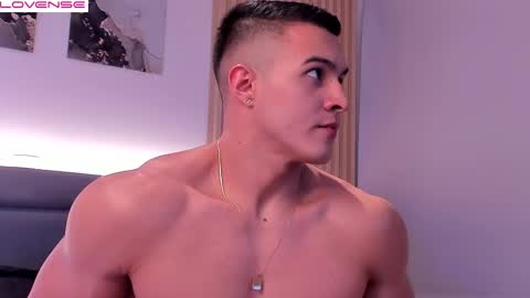 Snapshot of mason_bennet chatting on 09.16.25 Mason Bennet online show from 09.16.25