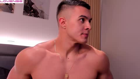 Snapshot of mason_bennet chatting on 09.19.25 Mason Bennet online show from 09.19.25