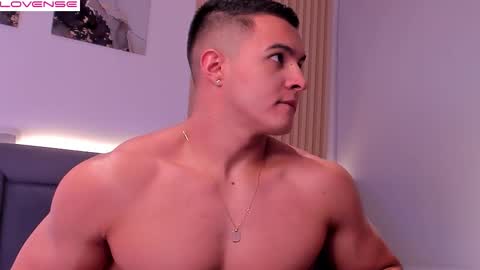 Snapshot of mason_bennet chatting on 12.02.25 Mason Bennet online show from 12.02.25