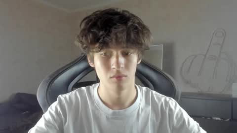 Snapshot of mason_jr chatting on 10.01.25 mason_jr online show from 10.01.25