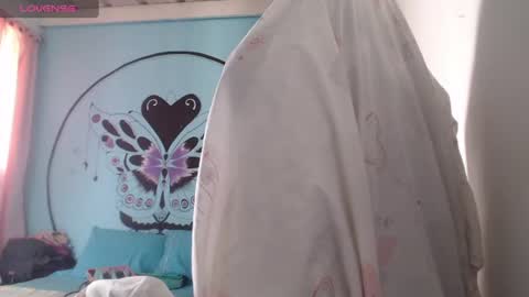 Snapshot of massielferretis chatting on 09.18.25 massiel ferreti online show from 09.18.25