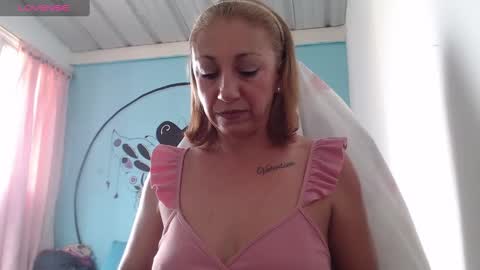 Snapshot of massielferretis chatting on 09.19.25 massiel ferreti online show from 09.19.25