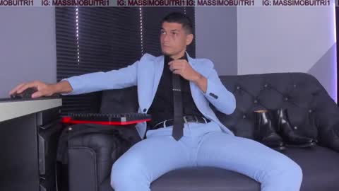 I am Massimo online show from 11.30.25