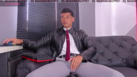 I am Massimo online show from 04.24.26