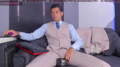 I am Massimo online show from 05.08.26