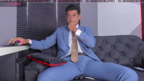 I am Massimo online show from 06.08.26