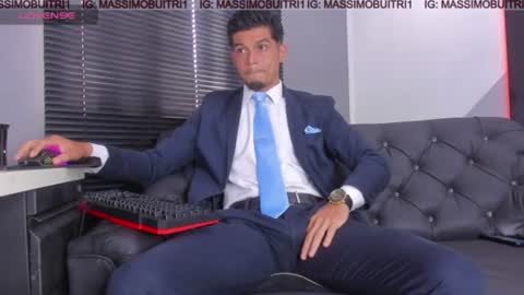 I am Massimo online show from 06.16.26