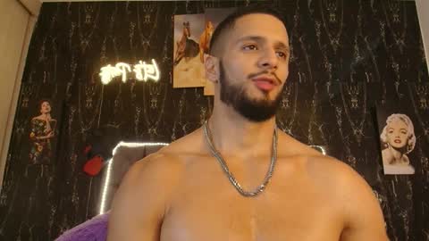 massimo_greco2 online show from 11.19.25