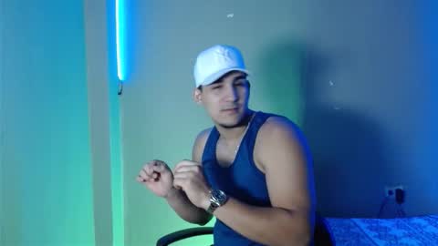 Snapshot of massimo_vidal chatting on 11.21.25 massimo_vidal online show from 11.21.25