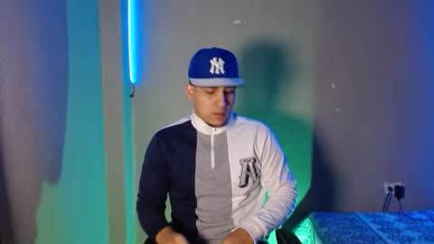 Snapshot of massimo_vidal chatting on 11.24.25 massimo_vidal online show from 11.24.25