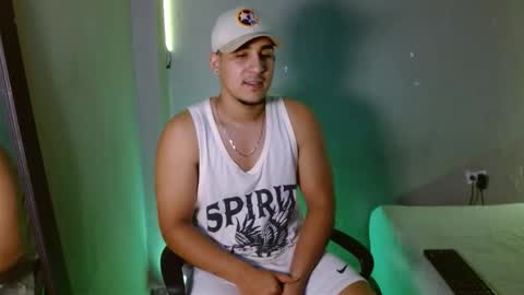 Snapshot of massimo_vidal chatting on 12.14.25 massimo_vidal online show from 12.14.25