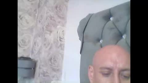 Snapshot of massivecock1980604187 chatting on 09.17.25 massivecock1980604187 online show from 09.17.25