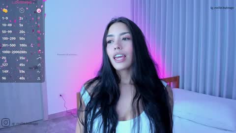 Snapshot of massivecockfuckbunny chatting on 12.10.24 Eve   Independent model online show from 12.10.24