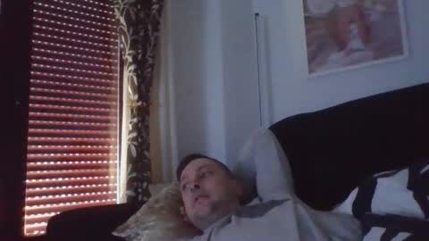 Snapshot of massuk04 chatting on 04.01.26 massuk04 online show from 04.01.26