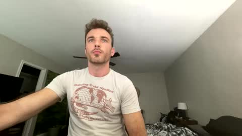 Snapshot of master_louie chatting on 12.14.24 muskyjockdick online show from 12.14.24