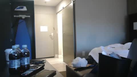 Snapshot of master_thorn chatting on 02.26.25 Master Thorn online show from 02.26.25