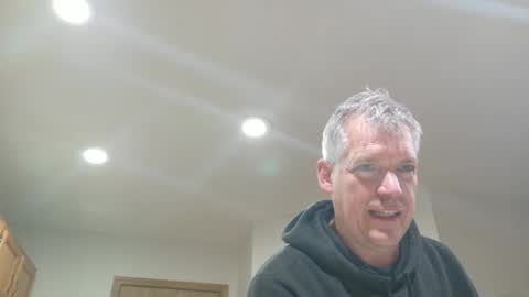 Snapshot of master_thorn chatting on 10.29.25 Master Thorn online show from 10.29.25