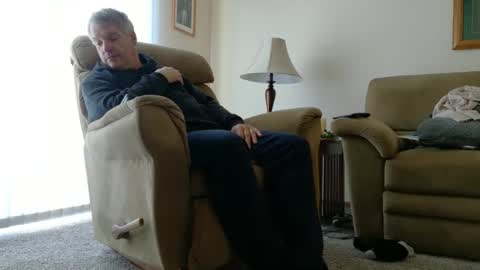 Snapshot of master_thorn chatting on 12.17.25 Master Thorn online show from 12.17.25