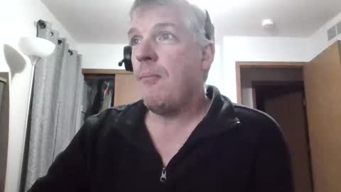 Snapshot of master_thorn chatting on 12.18.25 Master Thorn online show from 12.18.25