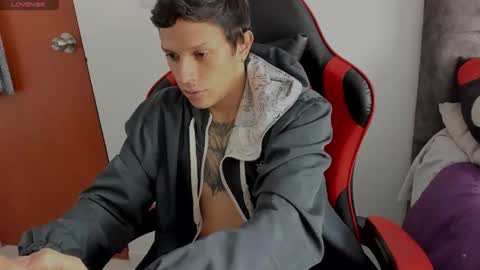 Snapshot of masterdave7 chatting on 10.08.25 Dave online show from 10.08.25