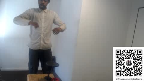 Snapshot of masterdomfuck chatting on 10.13.25 Masterdomfuck online show from 10.13.25