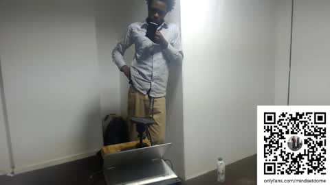 Snapshot of masterdomfuck chatting on 11.13.25 Masterdomfuck online show from 11.13.25