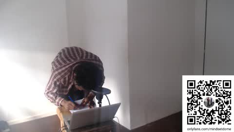 Snapshot of masterdomfuck chatting on 11.17.25 Masterdomfuck online show from 11.17.25