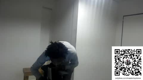 Snapshot of masterdomfuck chatting on 11.24.25 Masterdomfuck online show from 11.24.25