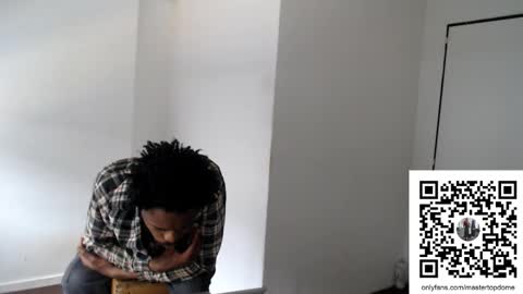 Snapshot of masterdomfuck chatting on 12.01.25 Masterdomfuck online show from 12.01.25