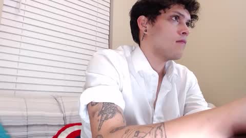 Snapshot of masterflorida chatting on 12.14.25 masterflorida online show from 12.14.25