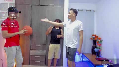 Snapshot of masters_sexx chatting on 01.23.25 Team Cris Darwin- Fernando- Stiven- David online show from 01.23.25