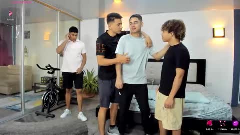 Snapshot of masters_sexx chatting on 09.13.25 Team Cris Darwin- Fernando- Stiven- David online show from 09.13.25