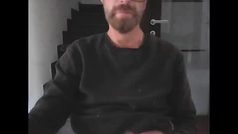 Snapshot of mastroitaliano chatting on 10.30.25 mastroitaliano online show from 10.30.25