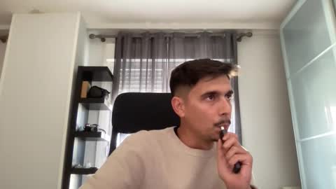 Aaron online show from 10.16.25