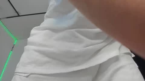 Snapshot of mateo_escobar chatting on 12.03.25 mateo_escobar online show from 12.03.25