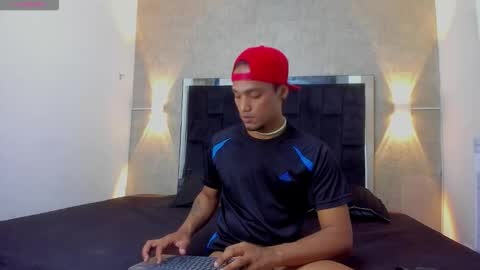 Snapshot of mateo_nick chatting on 11.04.25 Mateo and Noah online show from 11.04.25