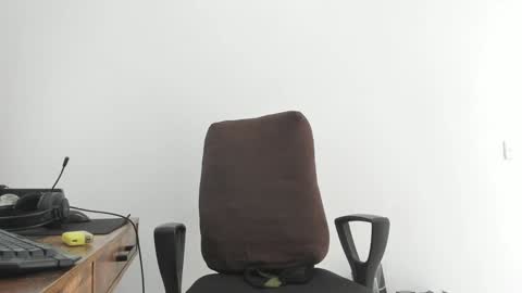 Snapshot of matheusbeard2 chatting on 01.27.25 Matheus online show from 01.27.25