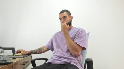 Snapshot of matheusbeard2 chatting on 02.03.25 Matheus online show from 02.03.25