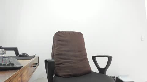 Snapshot of matheusbeard2 chatting on 02.06.25 Matheus online show from 02.06.25